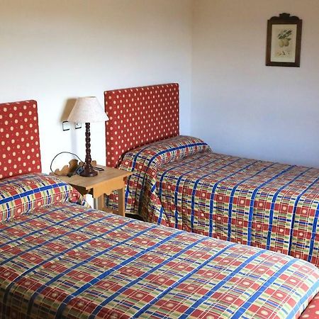 Hotel Miralba Alba De Los Cardanos ภายนอก รูปภาพ