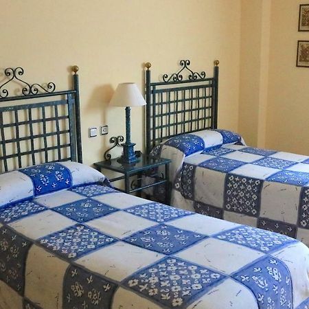 Hotel Miralba Alba De Los Cardanos ภายนอก รูปภาพ