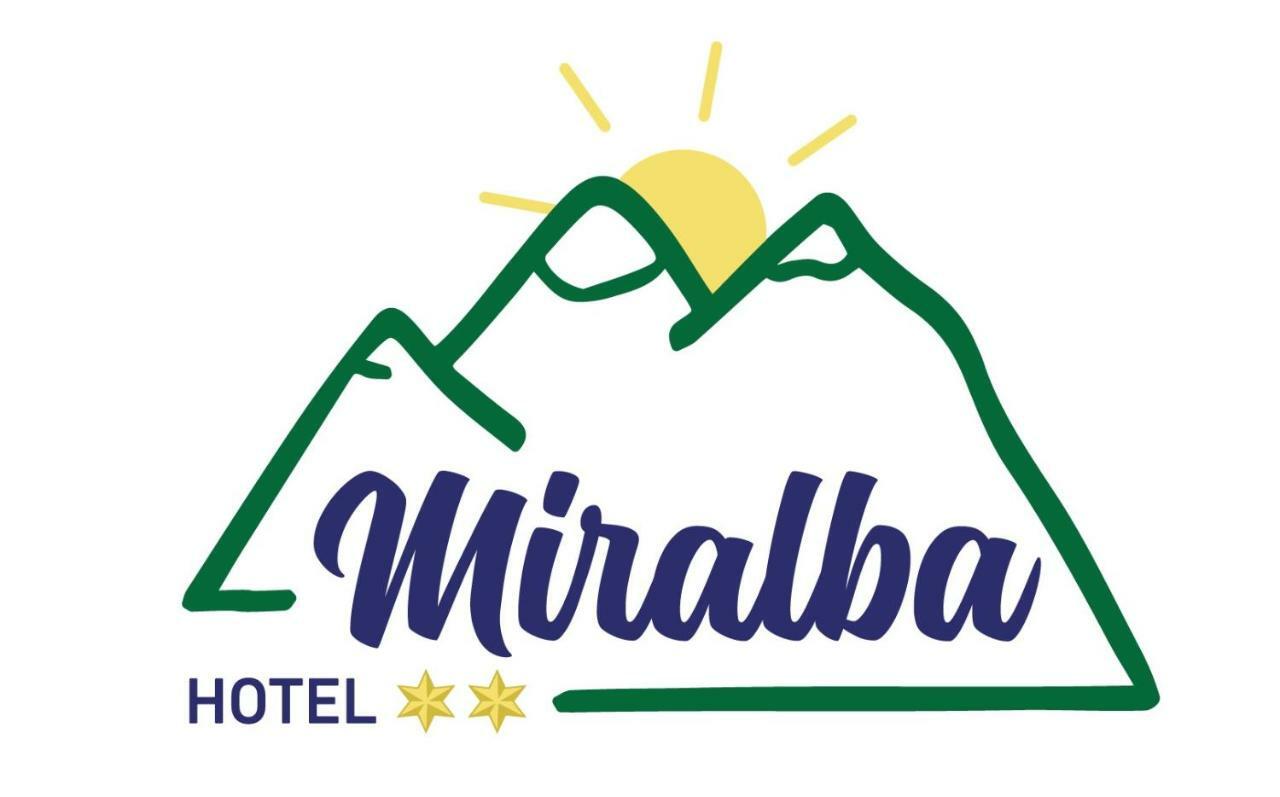 Hotel Miralba Alba De Los Cardanos ภายนอก รูปภาพ